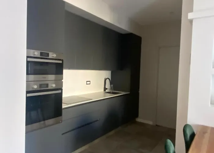 Apartment Golden Rom